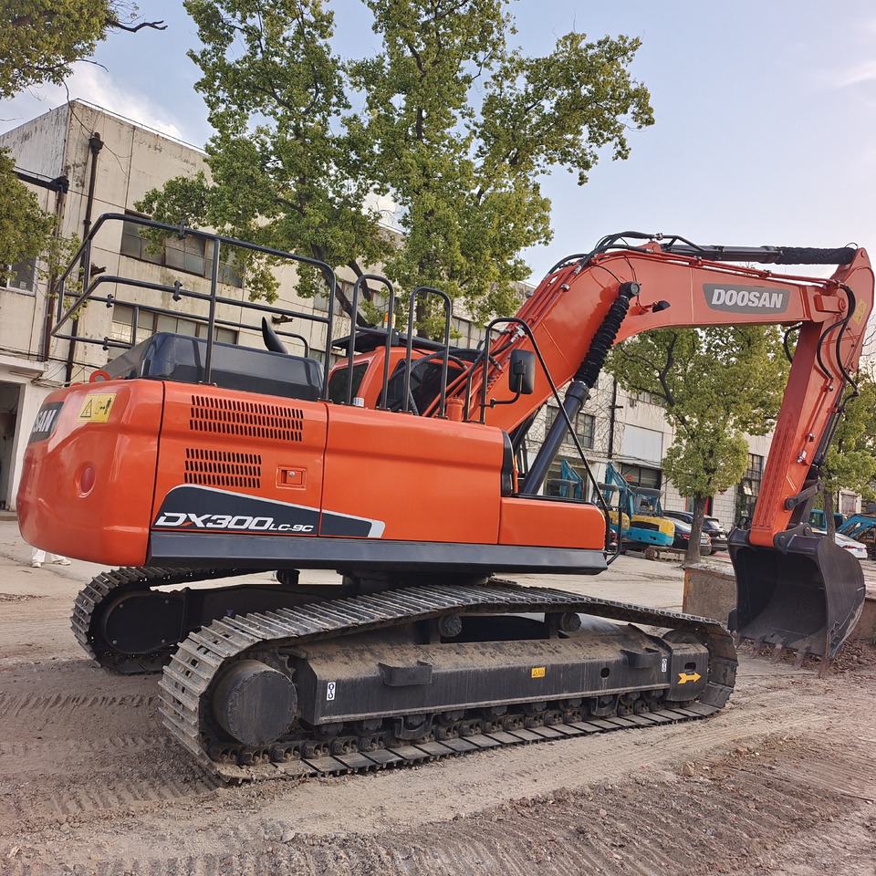 DOOSAN DX300 LC - 9C DX 300 LCA DX340 - Excavadora de cadenas: foto 2 DOOSAN DX300 LC - 9C DX 300 LCA DX340 - Excavadora de cadenas: foto 2