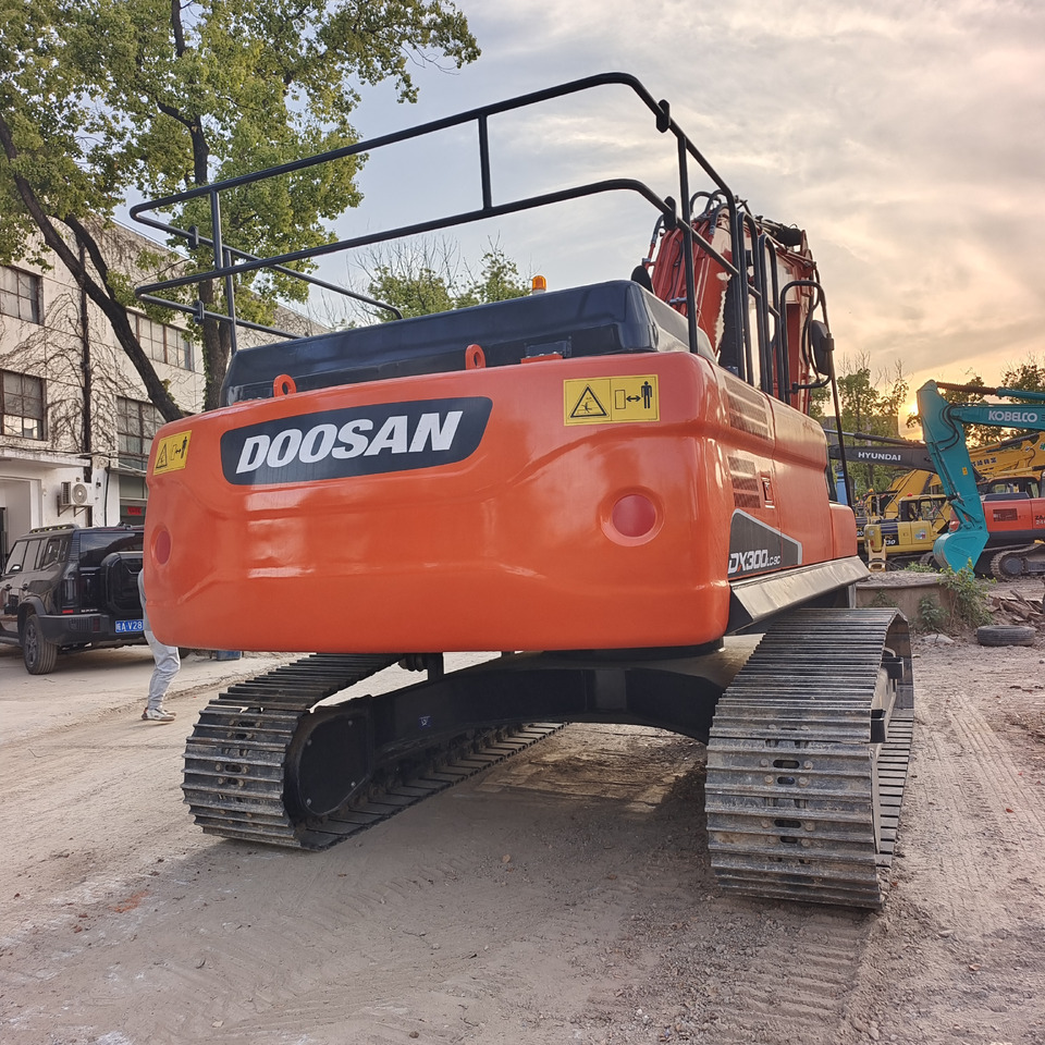 DOOSAN DX300 LC - 9C DX 300 LCA DX340 - Excavadora de cadenas: foto 5 DOOSAN DX300 LC - 9C DX 300 LCA DX340 - Excavadora de cadenas: foto 5