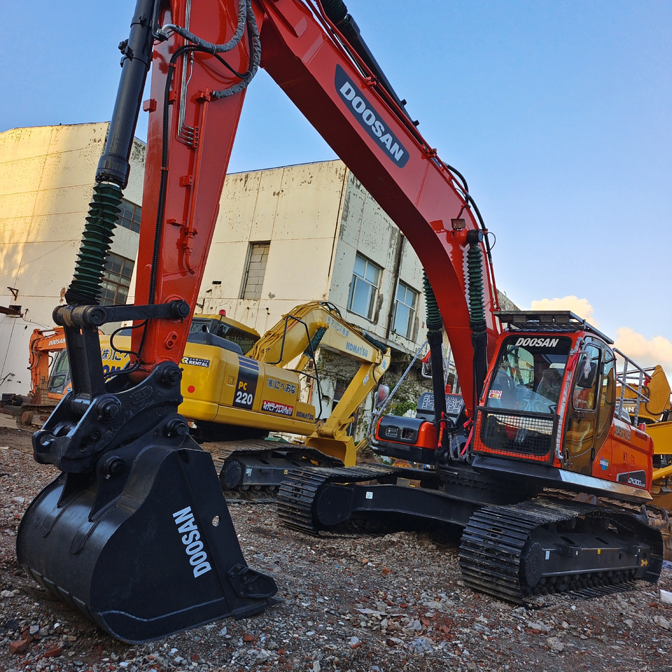 DOOSAN DX300LC - Excavadora de cadenas: foto 2 DOOSAN DX300LC - Excavadora de cadenas: foto 2