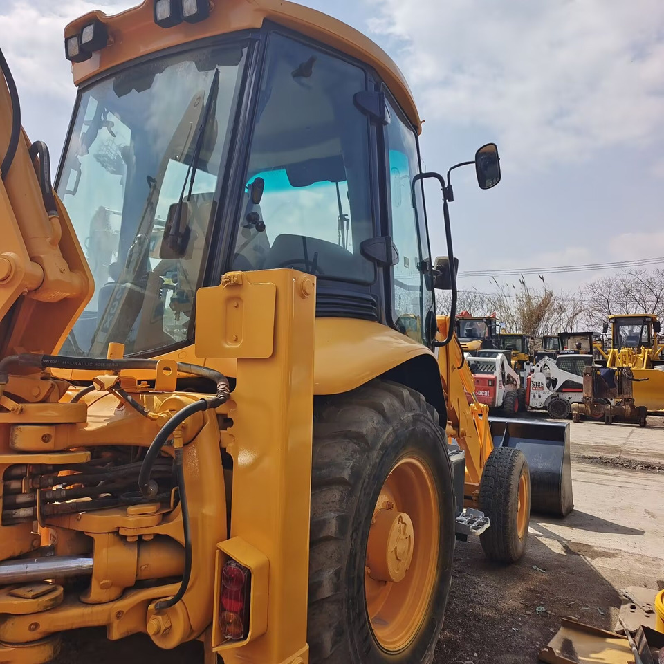 JCB 3CX ORIGINAL MADE IN UK - Retroexcavadora: foto 2 JCB 3CX ORIGINAL MADE IN UK - Retroexcavadora: foto 2