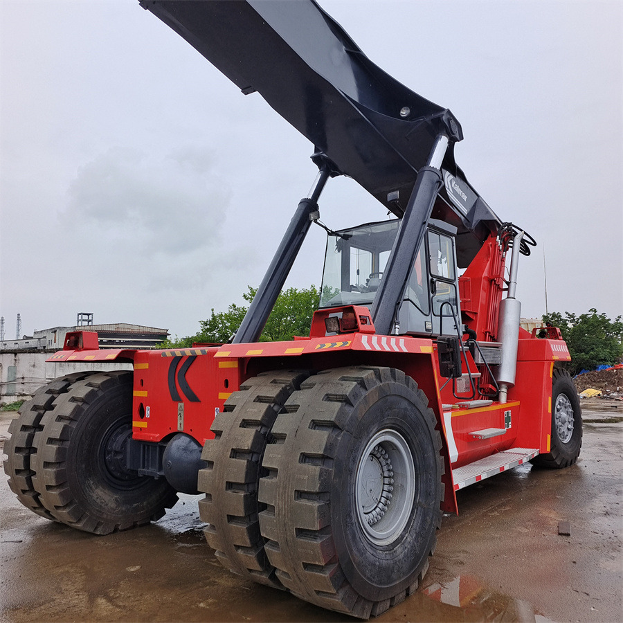 Reach stacker KALMAR DRF 450: foto 12