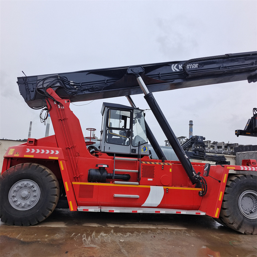 KALMAR DRF 450 - Reach stacker: foto 5 KALMAR DRF 450 - Reach stacker: foto 5