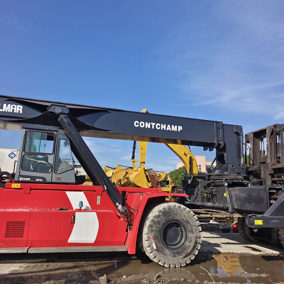 KALMAR DRT450 - Reach stacker: foto 2 KALMAR DRT450 - Reach stacker: foto 2