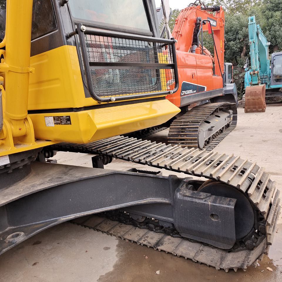 KOMATSU PC210LC-8 PC 210 LC - 8 - Excavadora de cadenas: foto 4 KOMATSU PC210LC-8 PC 210 LC - 8 - Excavadora de cadenas: foto 4