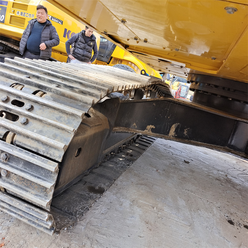 KOMATSU PC220-8N1 PC 220 - 8 N 1 - Excavadora de cadenas: foto 2 KOMATSU PC220-8N1 PC 220 - 8 N 1 - Excavadora de cadenas: foto 2