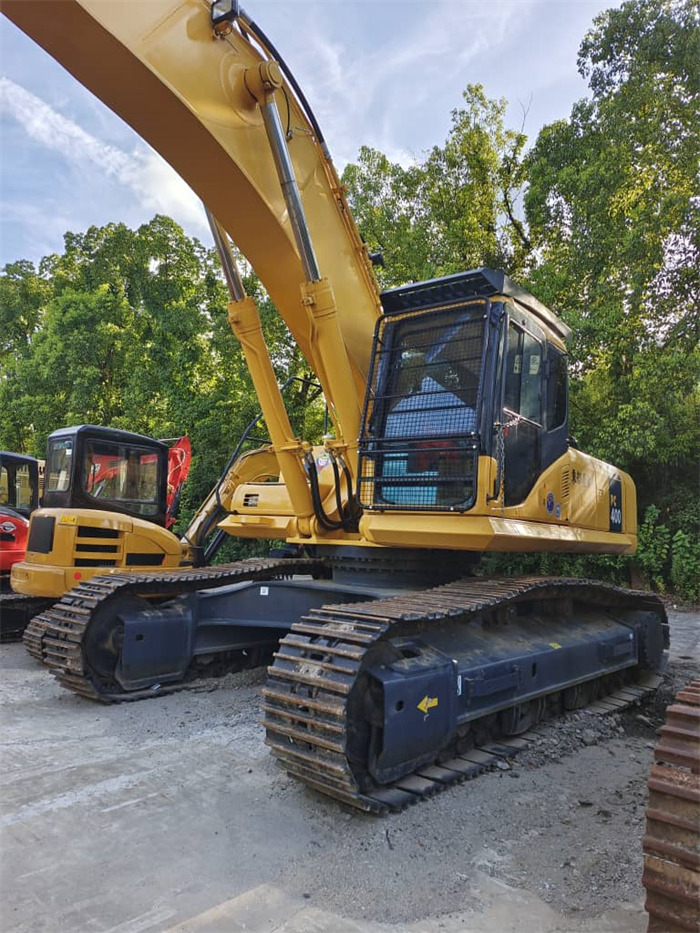 KOMATSU PC400-8 PC 400 - 8 R - Excavadora de cadenas: foto 1 KOMATSU PC400-8 PC 400 - 8 R - Excavadora de cadenas: foto 1