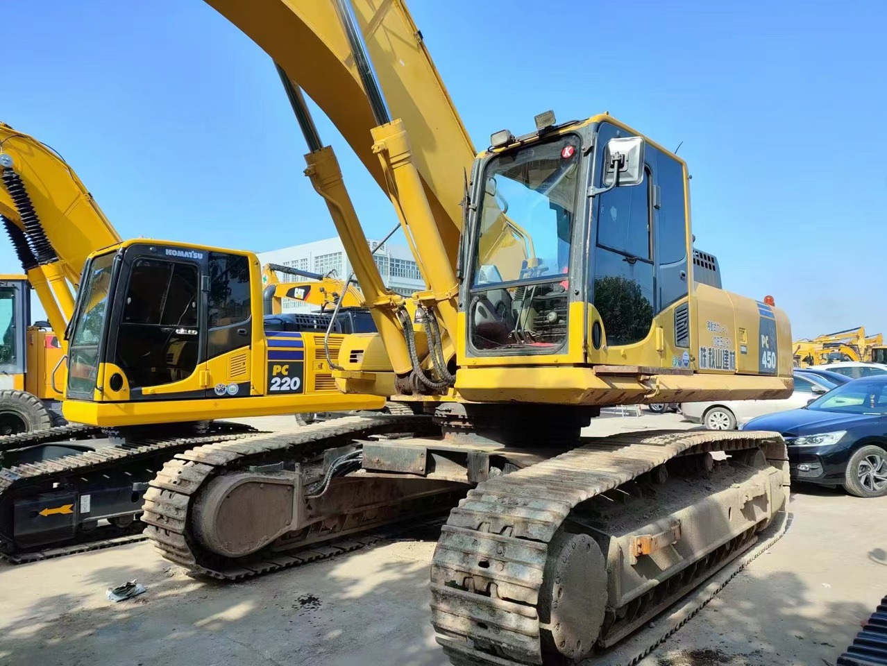 KOMATSU PC450-8 PC 450 - 8 - Excavadora de cadenas: foto 1 KOMATSU PC450-8 PC 450 - 8 - Excavadora de cadenas: foto 1