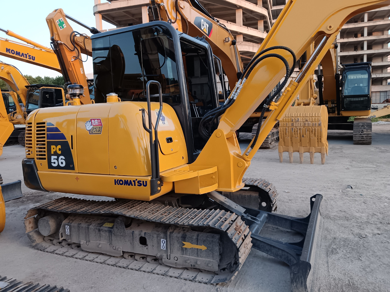 KOMATSU PC56 - Miniexcavadora: foto 2 KOMATSU PC56 - Miniexcavadora: foto 2