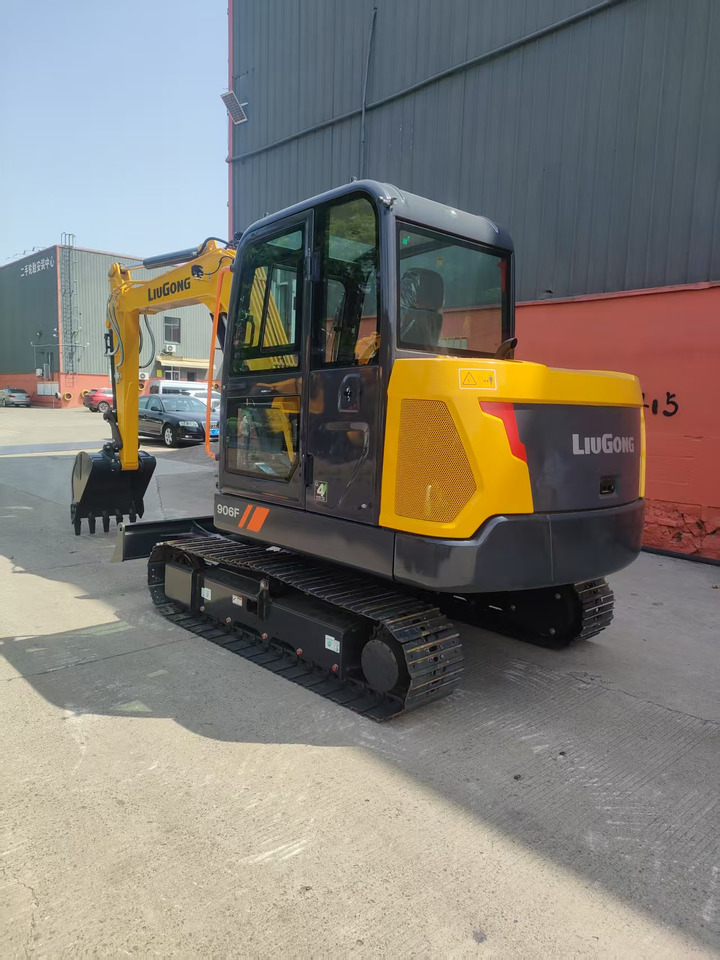 LIUGONG 906FG4 6 TON DIGGER BRAND NEW - Miniexcavadora: foto 5 LIUGONG 906FG4 6 TON DIGGER BRAND NEW - Miniexcavadora: foto 5