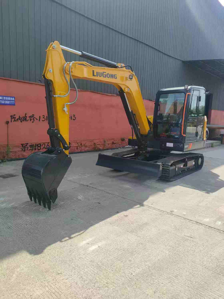 LIUGONG 906FG4 6 TON DIGGER BRAND NEW - Miniexcavadora: foto 2 LIUGONG 906FG4 6 TON DIGGER BRAND NEW - Miniexcavadora: foto 2