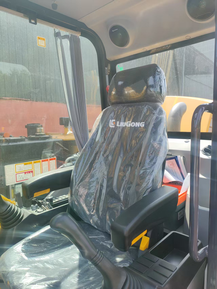 LIUGONG 9075FG4 BRAND NEW 7.5 TON DIGGER - Miniexcavadora: foto 4 LIUGONG 9075FG4 BRAND NEW 7.5 TON DIGGER - Miniexcavadora: foto 4