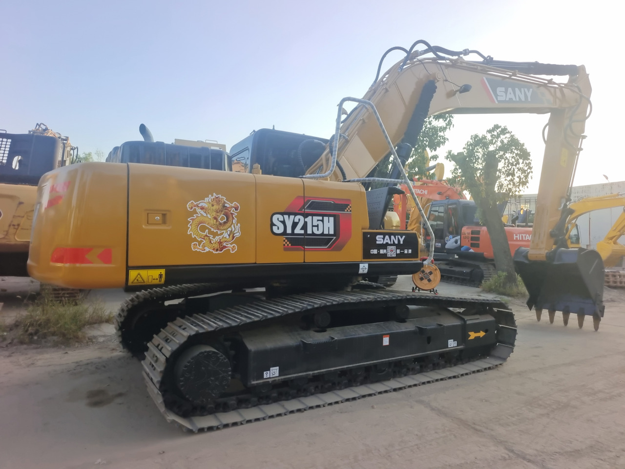 SANY SY 215H 215C-9 - Excavadora de cadenas: foto 1 SANY SY 215H 215C-9 - Excavadora de cadenas: foto 1
