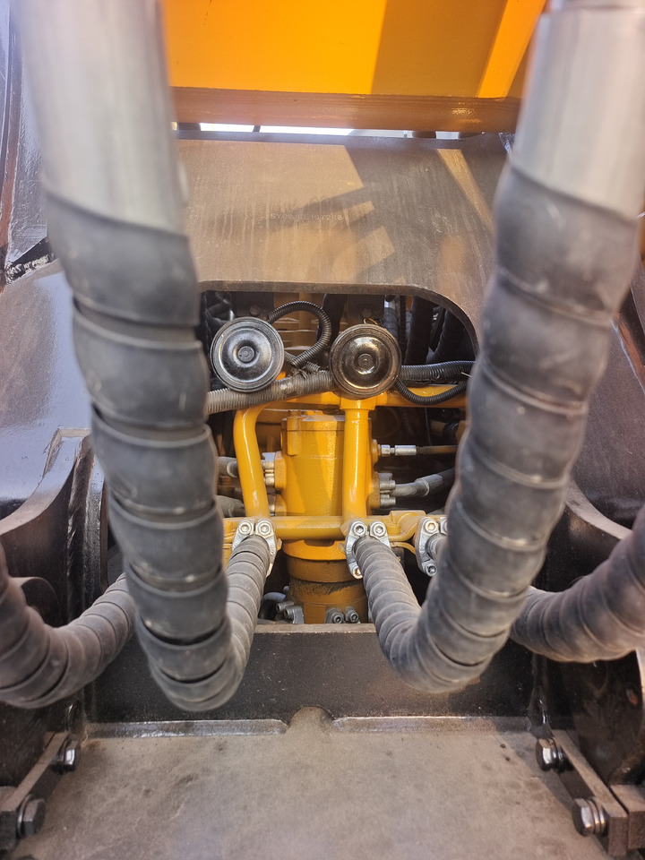 SANY SY 215H 215C-9 - Excavadora de cadenas: foto 5 SANY SY 215H 215C-9 - Excavadora de cadenas: foto 5
