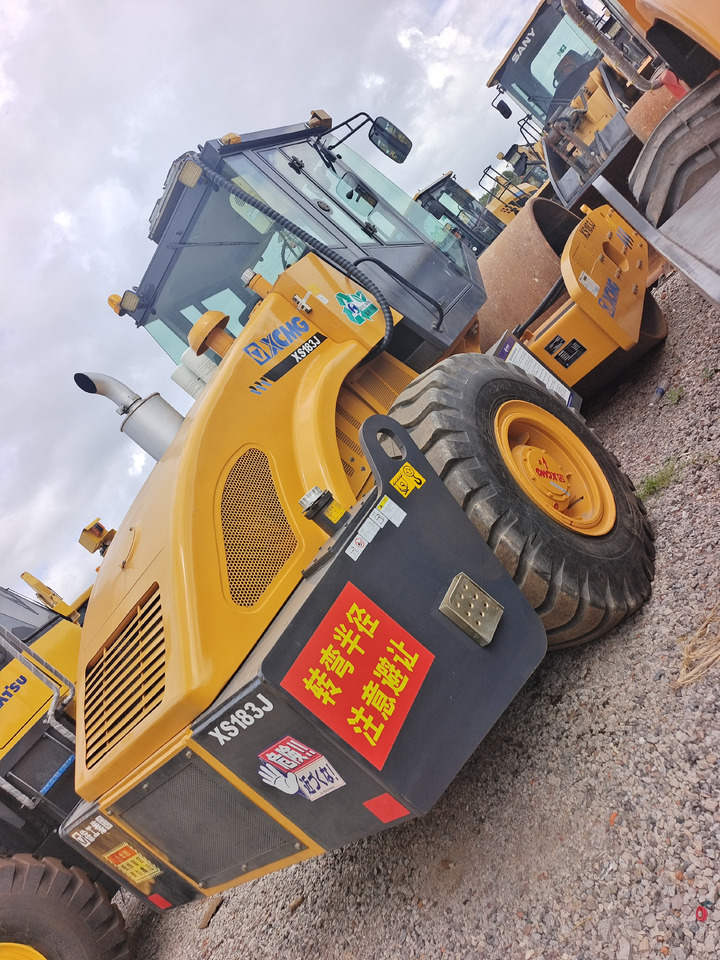 XCMG XS 183J - Apisonadora de asfalto: foto 3 XCMG XS 183J - Apisonadora de asfalto: foto 3