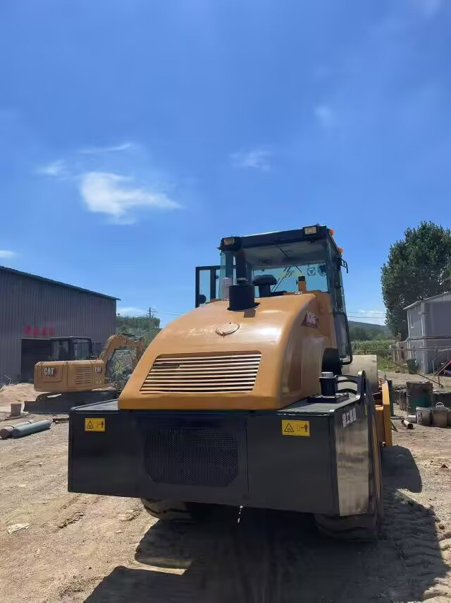 XCMG XS 222J 223J 263J 183J 163J - Apisonadora de asfalto: foto 5 XCMG XS 222J 223J 263J 183J 163J - Apisonadora de asfalto: foto 5