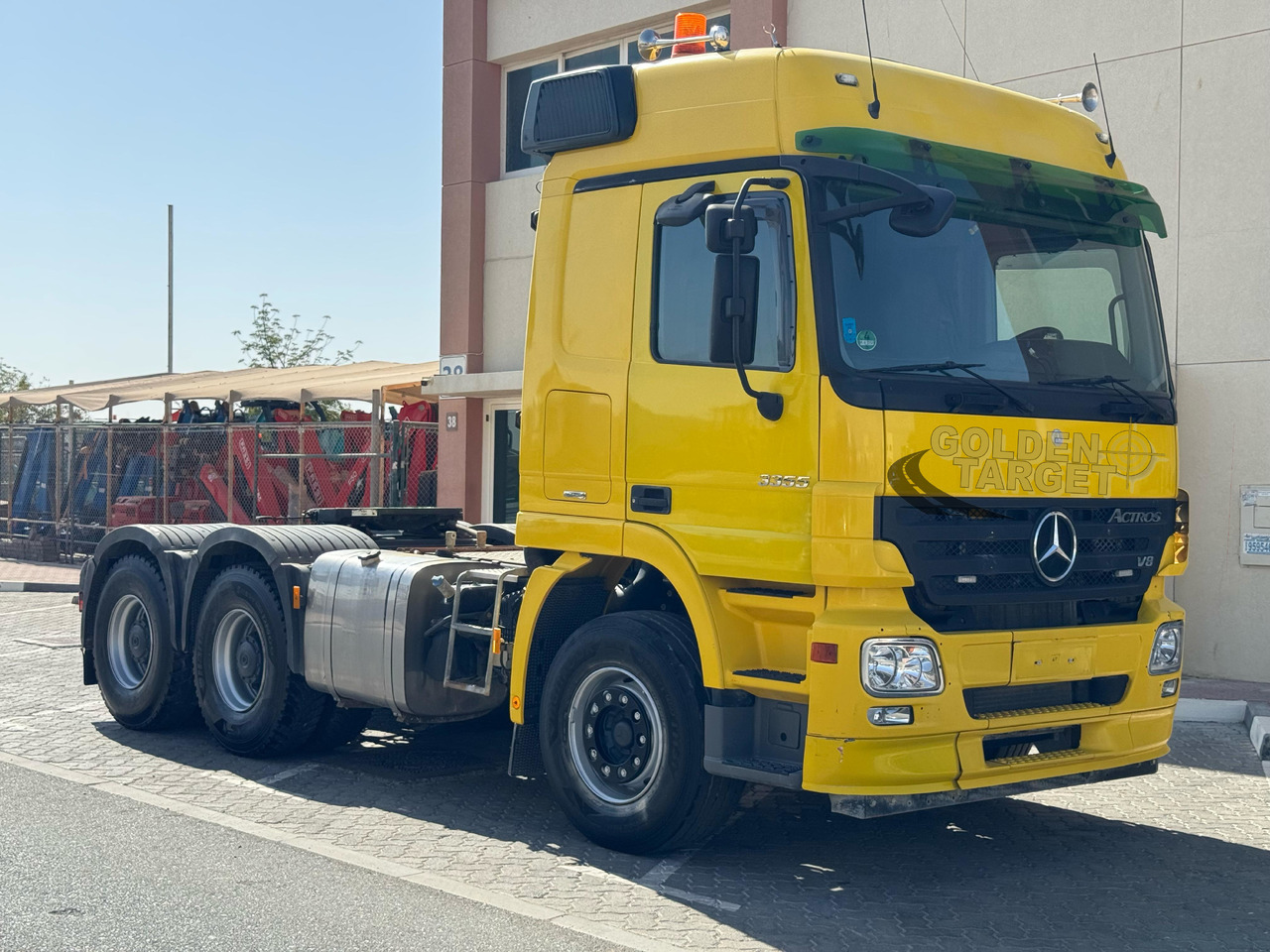 Mercedes Benz ACTROS 3355 6x4 Head Truck - Cabeza tractora: foto 1 Mercedes Benz ACTROS 3355 6x4 Head Truck - Cabeza tractora: foto 1