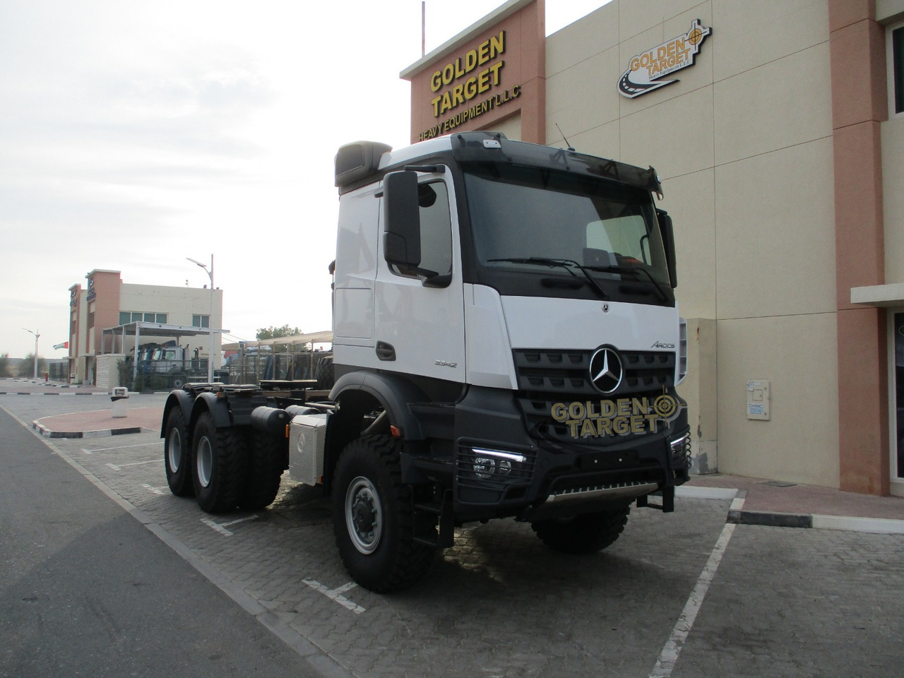 Mercedes-Benz Arocs 3342 6x6 Head Truck - Cabeza tractora: foto 1 Mercedes-Benz Arocs 3342 6x6 Head Truck - Cabeza tractora: foto 1