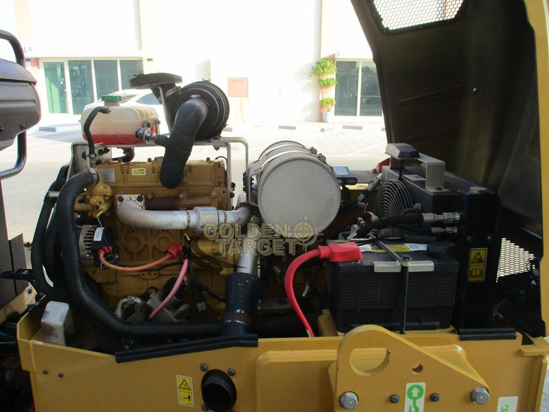 Rodillo agrícola Caterpillar CB34B Tandem Roller: foto 8