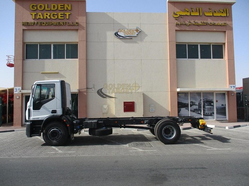 Iveco EUROCARGO 180E28 - Semirremolque chasis: foto 5 Iveco EUROCARGO 180E28 - Semirremolque chasis: foto 5