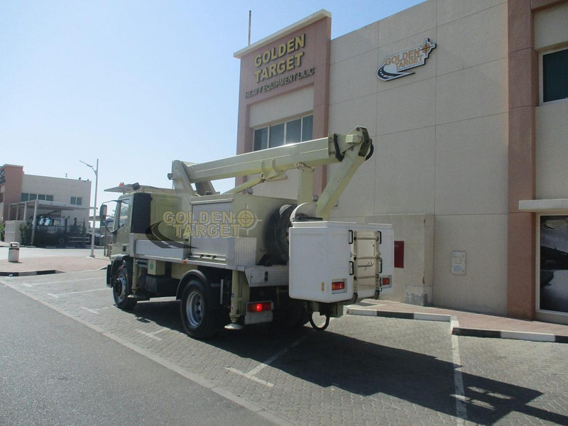 Iveco Euro Cargo 180E28 - Plataforma elevadora: foto 3 Iveco Euro Cargo 180E28 - Plataforma elevadora: foto 3