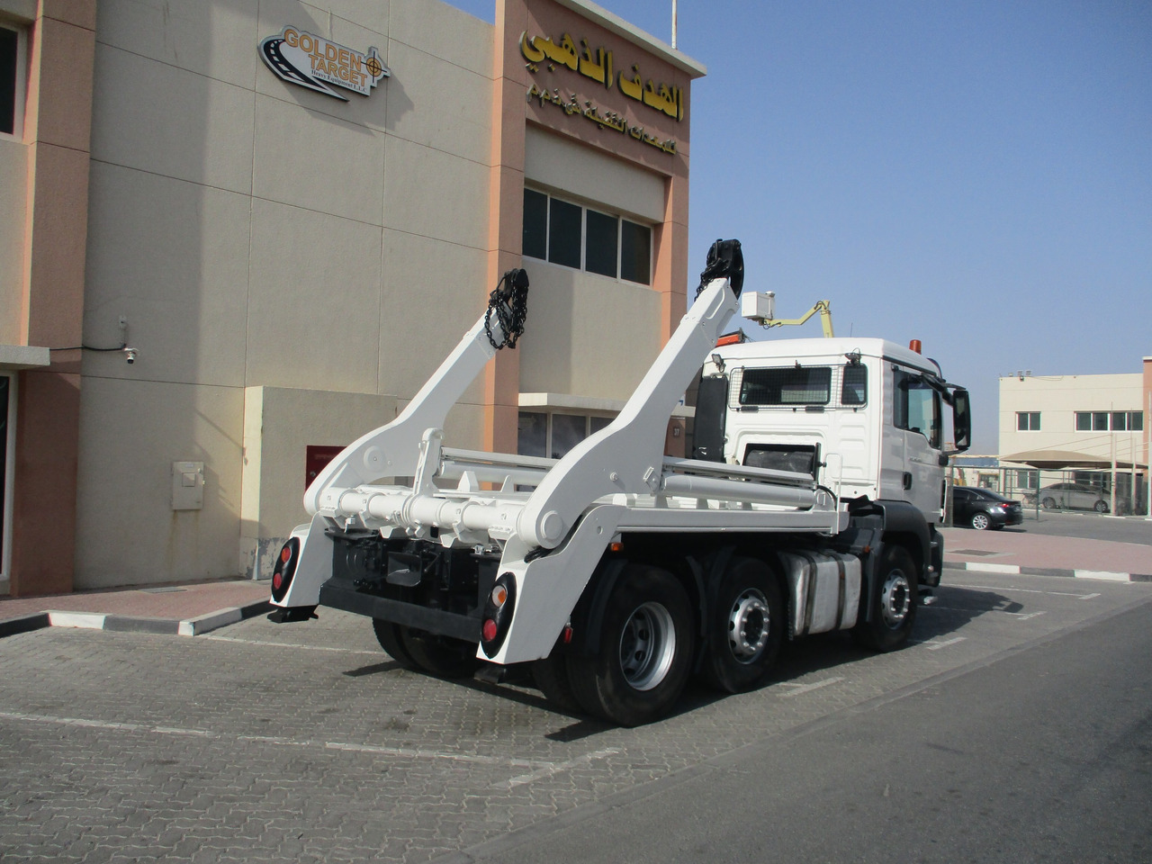 MAN TGS 26.360 6x2 Skip Loader - Camión portacontenedor de cadenas: foto 3 MAN TGS 26.360 6x2 Skip Loader - Camión portacontenedor de cadenas: foto 3