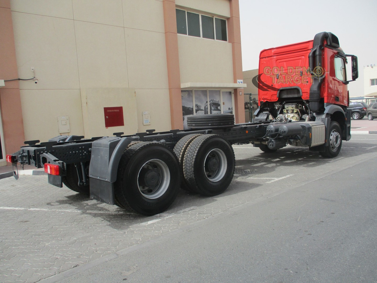 MERCEDES-BENZ Arocs 3348 6x4 Chassis - Camión chasis: foto 3 MERCEDES-BENZ Arocs 3348 6x4 Chassis - Camión chasis: foto 3