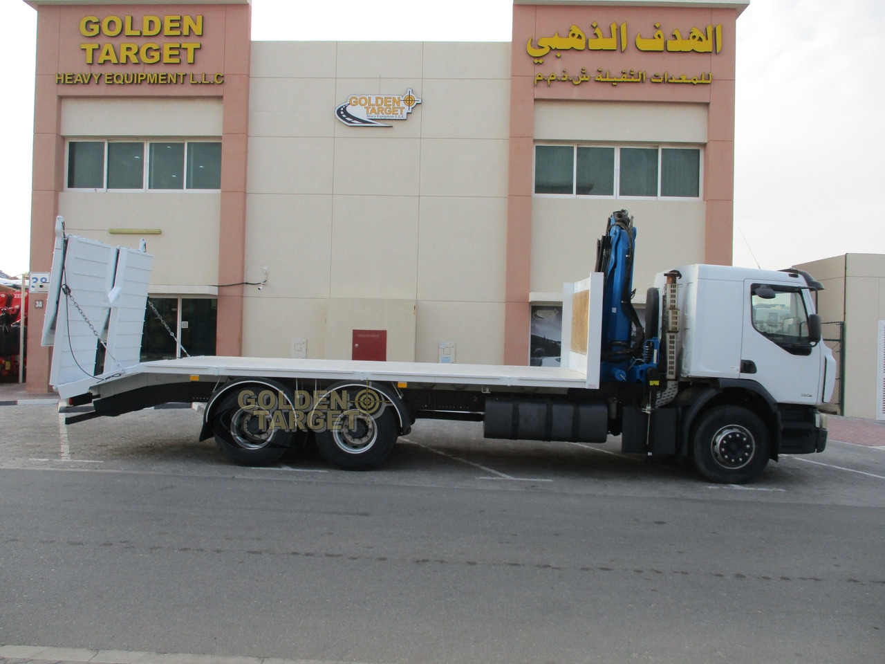 RENAULT Kerax 380 6×4 Crane Truck - Camión grúa: foto 5 RENAULT Kerax 380 6×4 Crane Truck - Camión grúa: foto 5