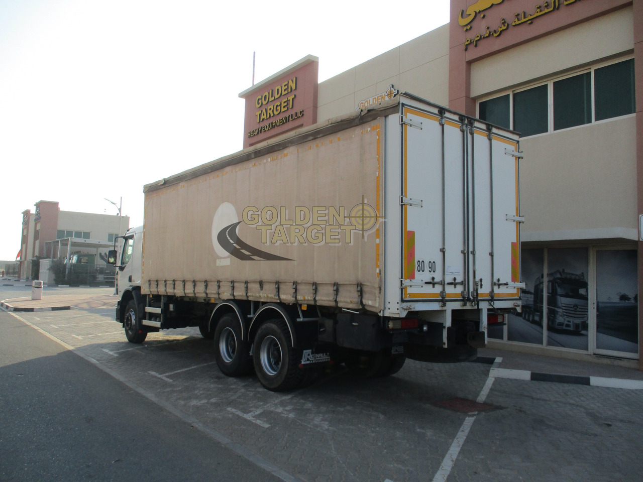 Renault KERAX 380 - Camión lona: foto 4 Renault KERAX 380 - Camión lona: foto 4