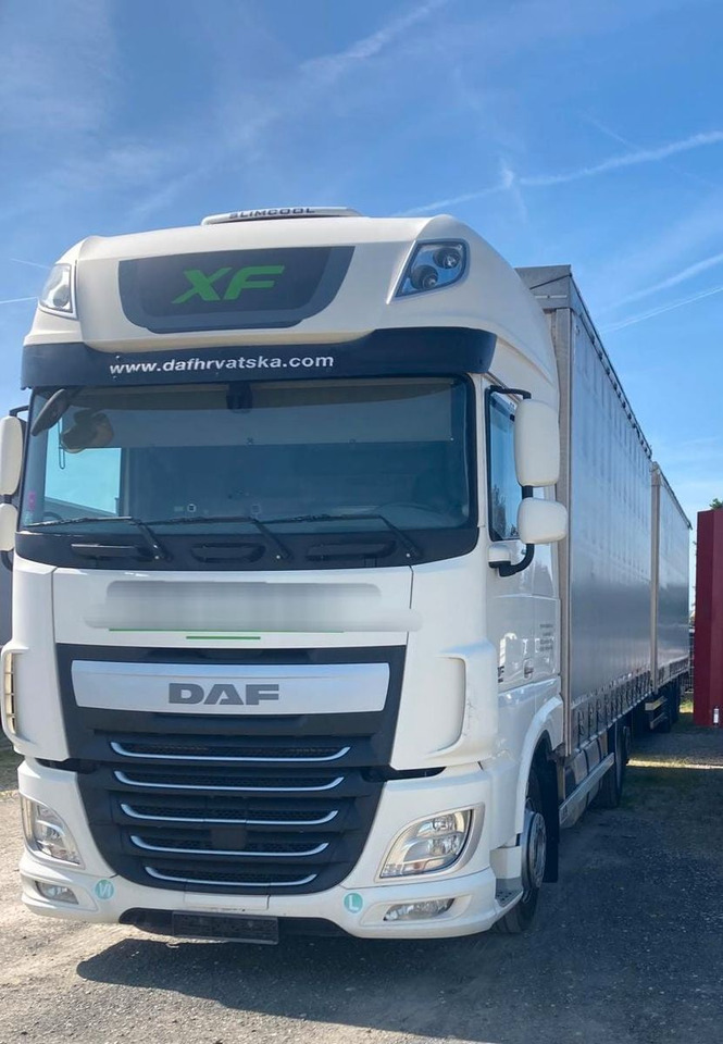 DAF XF 460 SSC 6x2 tandem jumbo - Camión lona: foto 1 DAF XF 460 SSC 6x2 tandem jumbo - Camión lona: foto 1