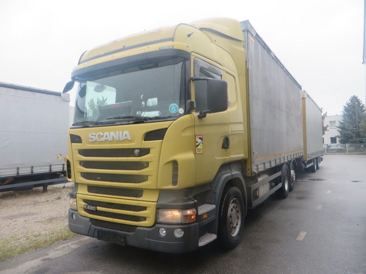 Scania R420 6x2 tandem 115m3 - Camión lona: foto 1 Scania R420 6x2 tandem 115m3 - Camión lona: foto 1