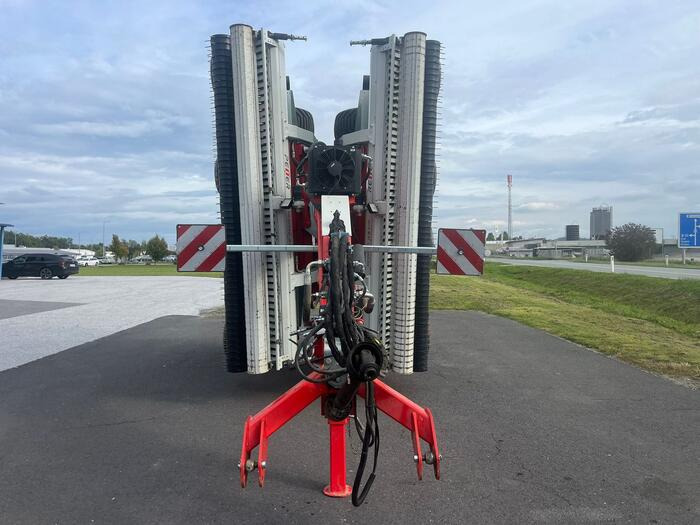 R9 profi Type 820 - Henificadora: foto 2 R9 profi Type 820 - Henificadora: foto 2