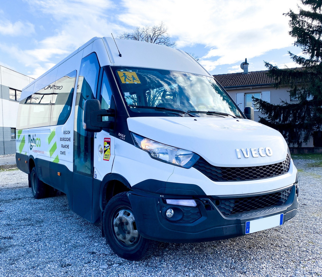 IVECO DAILY LINE 2016 - Autobús escolar, Furgoneta de pasajeros: foto 2 IVECO DAILY LINE 2016 - Autobús escolar, Furgoneta de pasajeros: foto 2