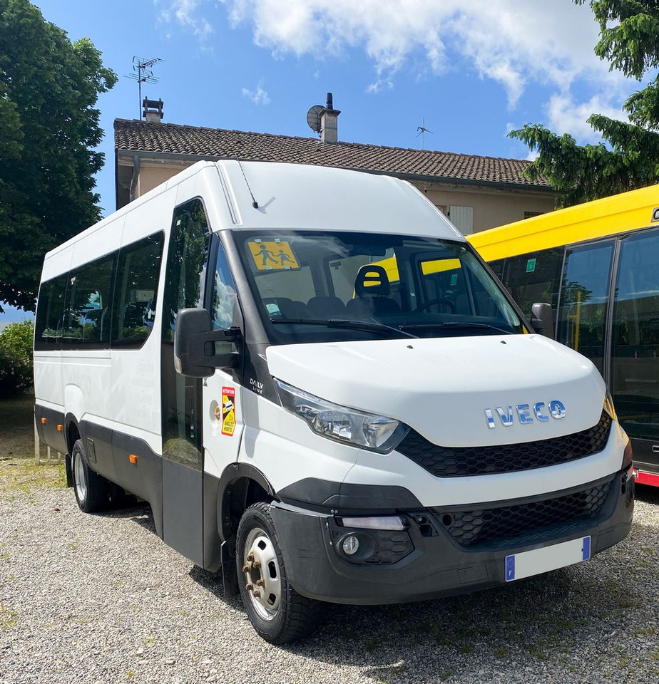IVECO DAILY LINE 2016 - Minibús, Furgoneta de pasajeros: foto 1 IVECO DAILY LINE 2016 - Minibús, Furgoneta de pasajeros: foto 1