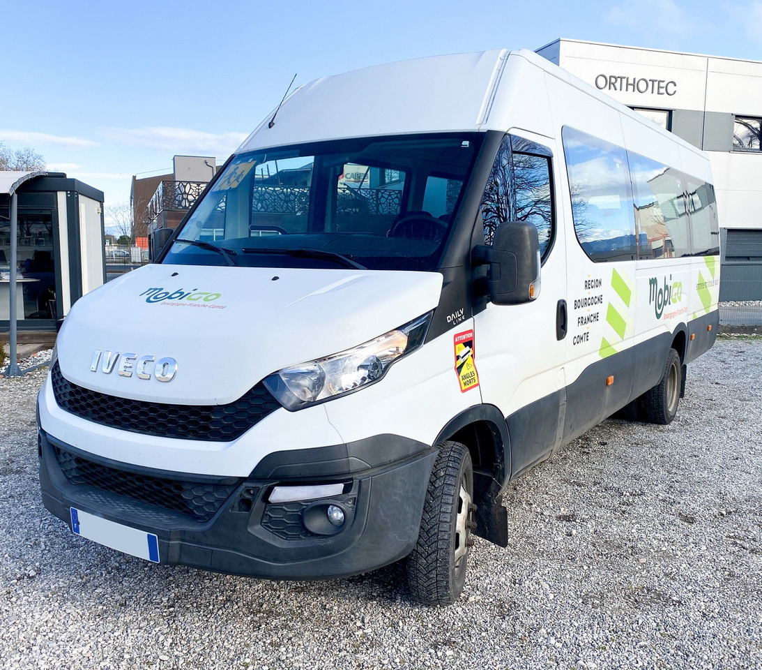 IVECO DAILY LINE 2016 - Autobús escolar, Furgoneta de pasajeros: foto 1 IVECO DAILY LINE 2016 - Autobús escolar, Furgoneta de pasajeros: foto 1