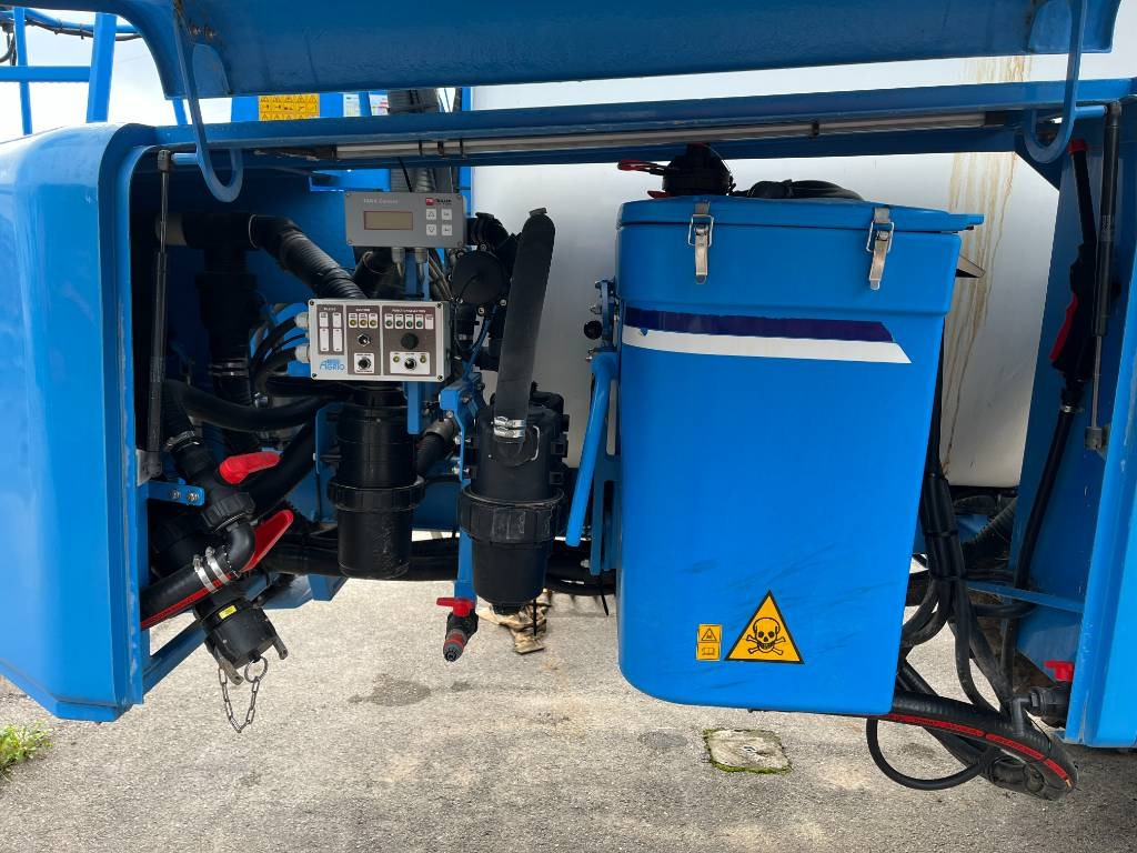 Agrio Mamut 6000  - Maquinaria para fertilización: foto 5 Agrio Mamut 6000  - Maquinaria para fertilización: foto 5