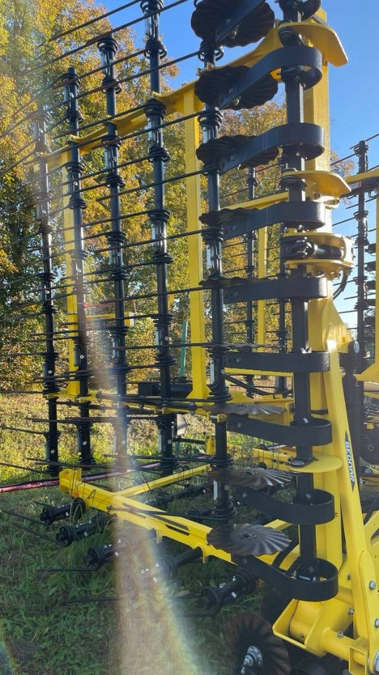 Bednar Striegel PRO PN 9000 - Grada de púas: foto 1 Bednar Striegel PRO PN 9000 - Grada de púas: foto 1