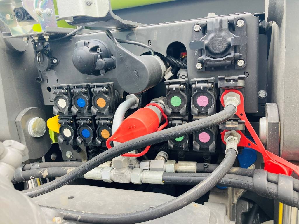 Tractor Claas XERION 5000 TRAC TS: foto 10