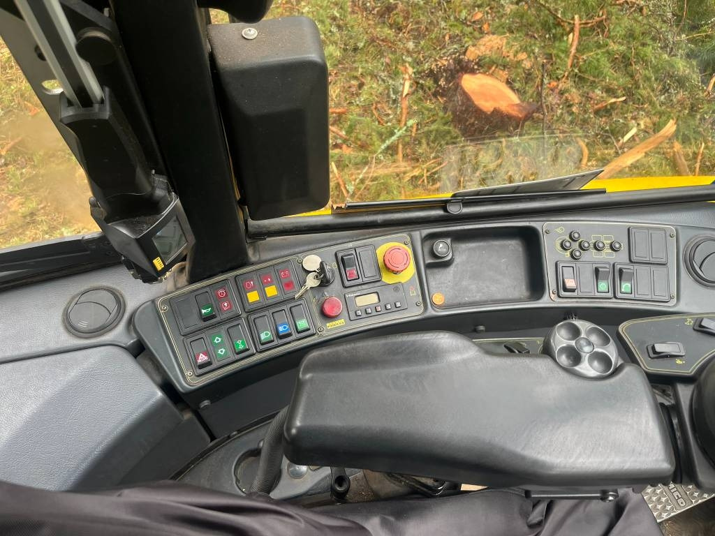 Procesadora forestal Ponsse Ergo 8W: foto 13 Procesadora forestal Ponsse Ergo 8W: foto 13