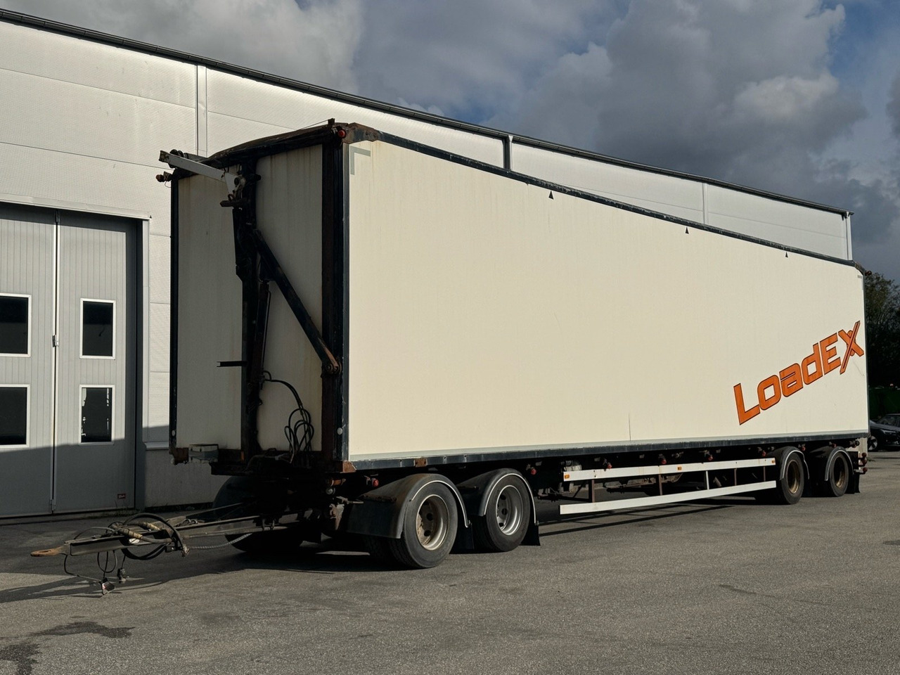 Flissläp Eksjövagnen FS 18-20 -2015 | Reparationsobjekt - Remolque caja cerrada: foto 1 Flissläp Eksjövagnen FS 18-20 -2015 | Reparationsobjekt - Remolque caja cerrada: foto 1
