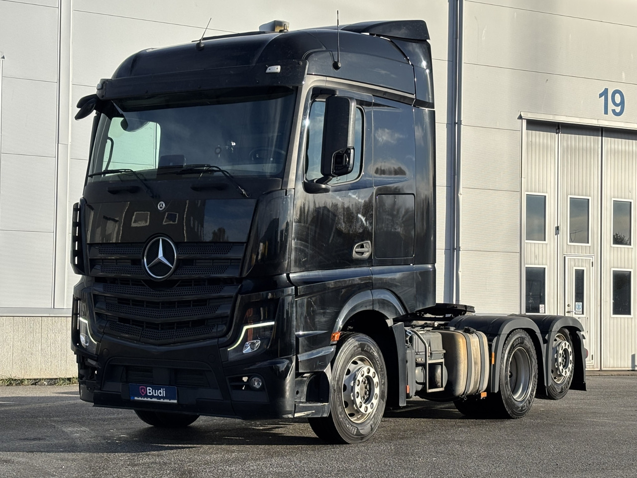 Dragbil Mercedes-Benz Actros 12.8 PowerShift -2022 - Otros maquinaria: foto 1 Dragbil Mercedes-Benz Actros 12.8 PowerShift -2022 - Otros maquinaria: foto 1
