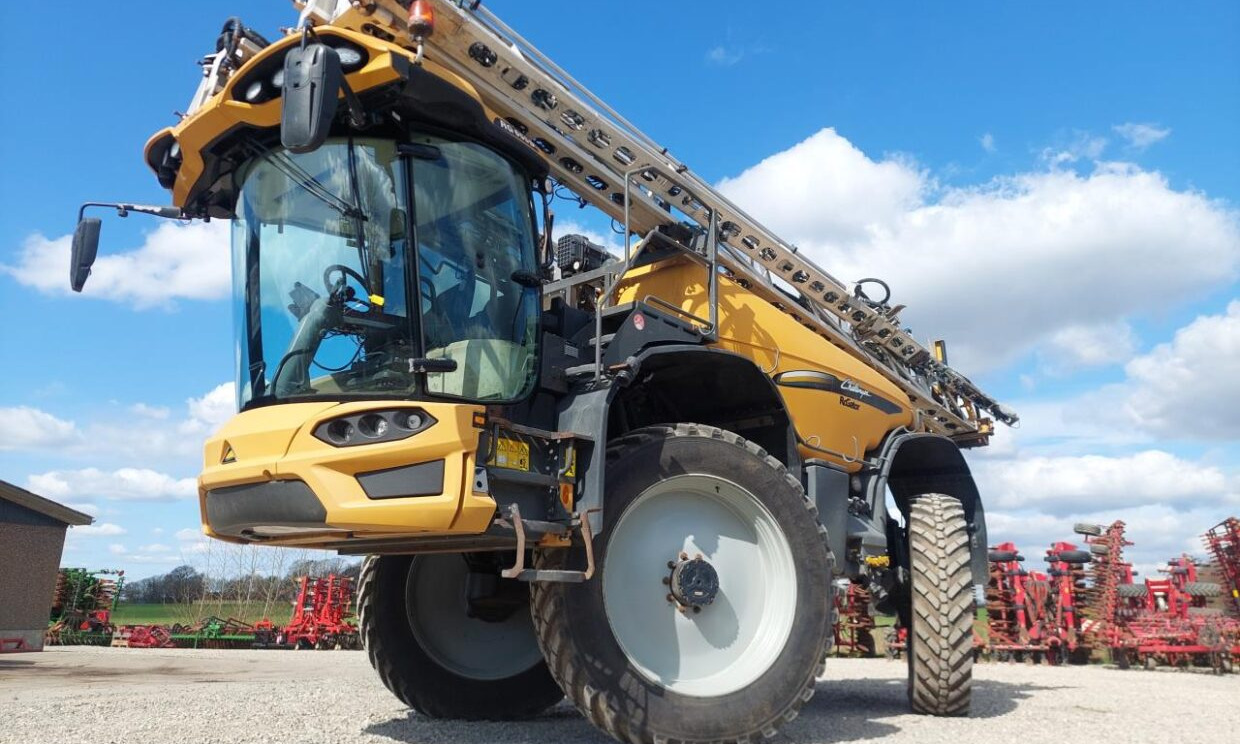 Challenger Rogator 655 B med GPS - Pulverizador autopropulsado: foto 1 Challenger Rogator 655 B med GPS - Pulverizador autopropulsado: foto 1