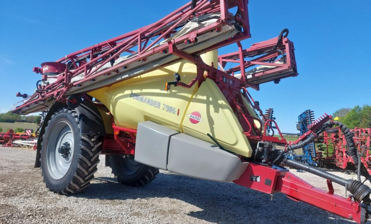 Hardi Commander 7000i - 28m Twin - Pulverizador arrastrado: foto 2 Hardi Commander 7000i - 28m Twin - Pulverizador arrastrado: foto 2