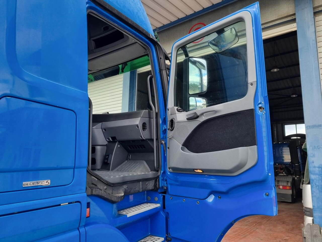 Cabina para Camión Mercedes-Benz ACTROS MP3: foto 16