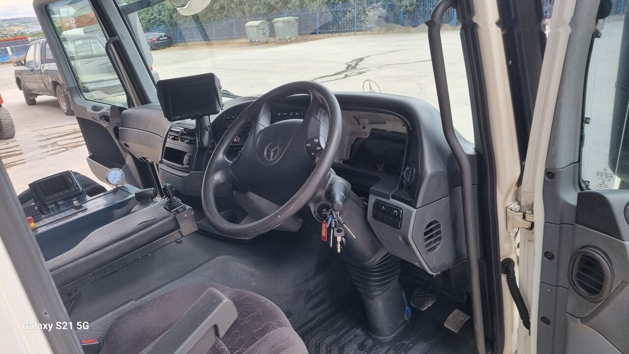 Mercedes-Benz CAB MERCEDES ACTROS MP 3 MEDIUM Mercedes-Benz ACTROS MP3 - Cabina para Camión: foto 5 Mercedes-Benz CAB MERCEDES ACTROS MP 3 MEDIUM Mercedes-Benz ACTROS MP3 - Cabina para Camión: foto 5