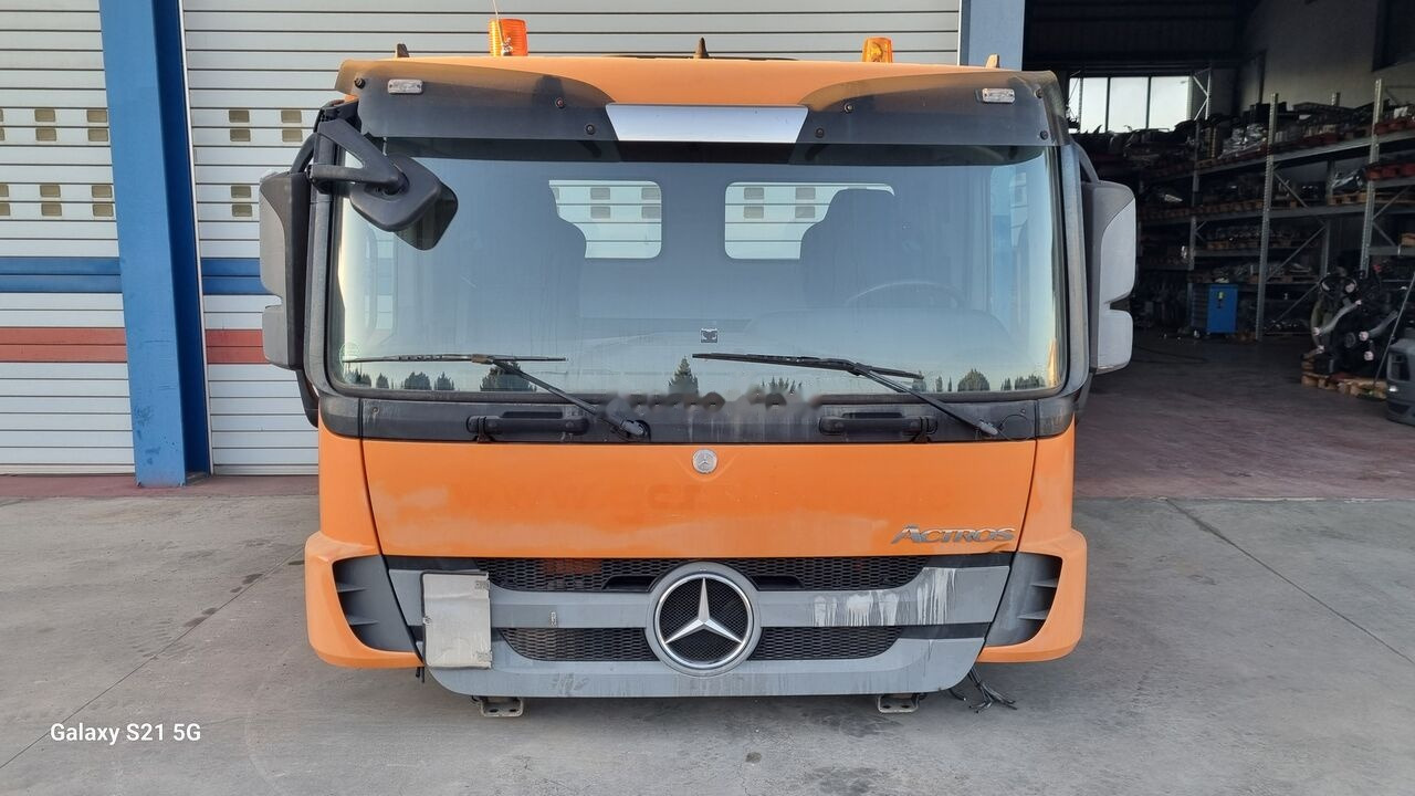 Mercedes-Benz CAB MERCEDES ACTROS MP3 MEDIUM 9436000020 Mercedes-Benz ACTROS MP3 - Cabina para Camión: foto 4 Mercedes-Benz CAB MERCEDES ACTROS MP3 MEDIUM 9436000020 Mercedes-Benz ACTROS MP3 - Cabina para Camión: foto 4