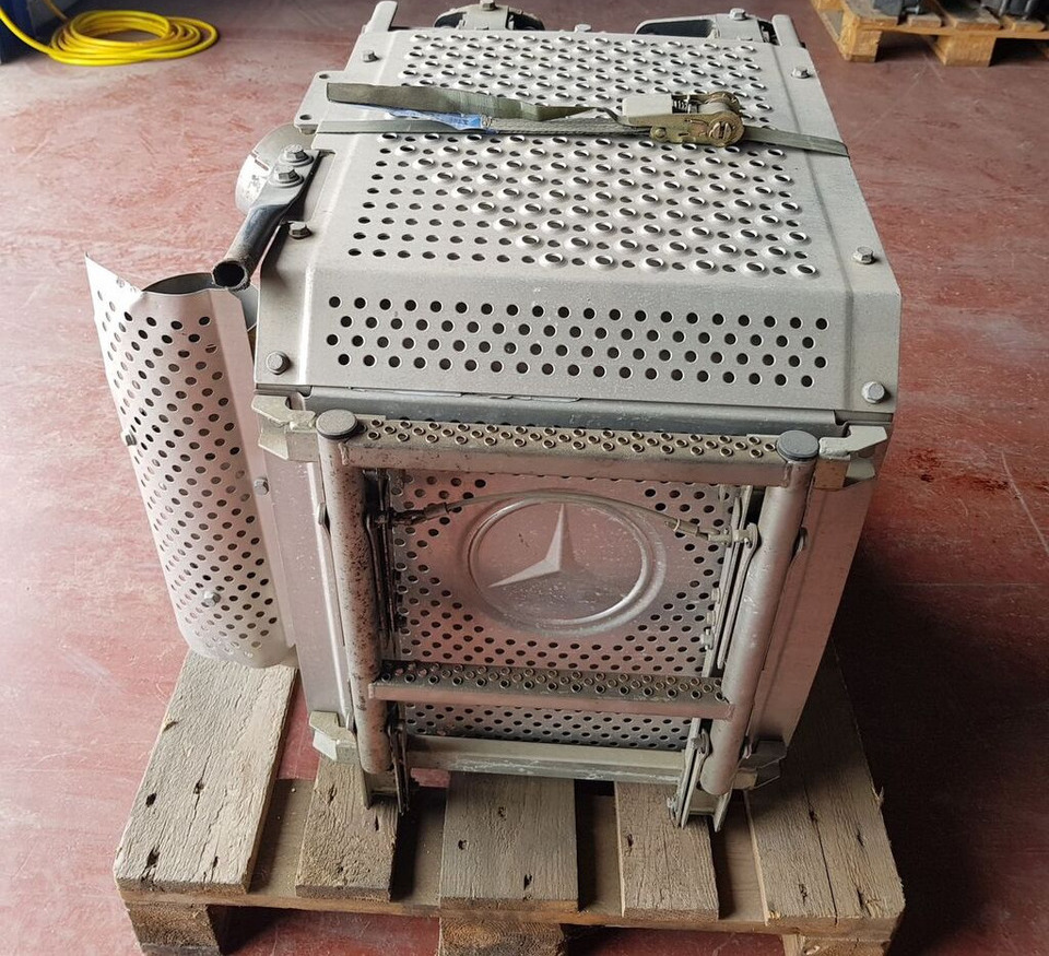 Mercedes-Benz GILLET Z308246 A 957 490 05 14 Mercedes-Benz - Convertidor catalítico para Camión: foto 3 Mercedes-Benz GILLET Z308246 A 957 490 05 14 Mercedes-Benz - Convertidor catalítico para Camión: foto 3