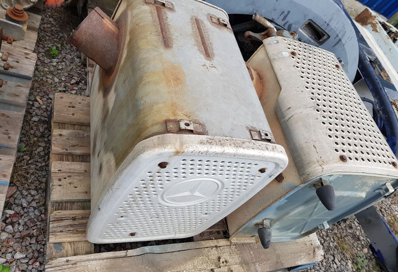 Mercedes-Benz GILLET Z308246 A 957 490 05 14 Mercedes-Benz - Convertidor catalítico para Camión: foto 4 Mercedes-Benz GILLET Z308246 A 957 490 05 14 Mercedes-Benz - Convertidor catalítico para Camión: foto 4