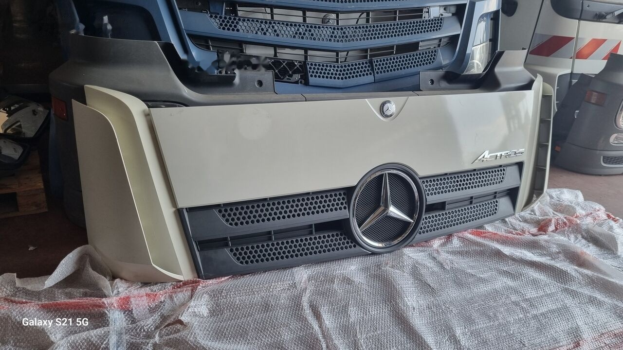 Mercedes-Benz MERCEDES ACTROS MP4 EURO 6 Mercedes-Benz ACTROS MP4 - Capota para Camión: foto 3 Mercedes-Benz MERCEDES ACTROS MP4 EURO 6 Mercedes-Benz ACTROS MP4 - Capota para Camión: foto 3