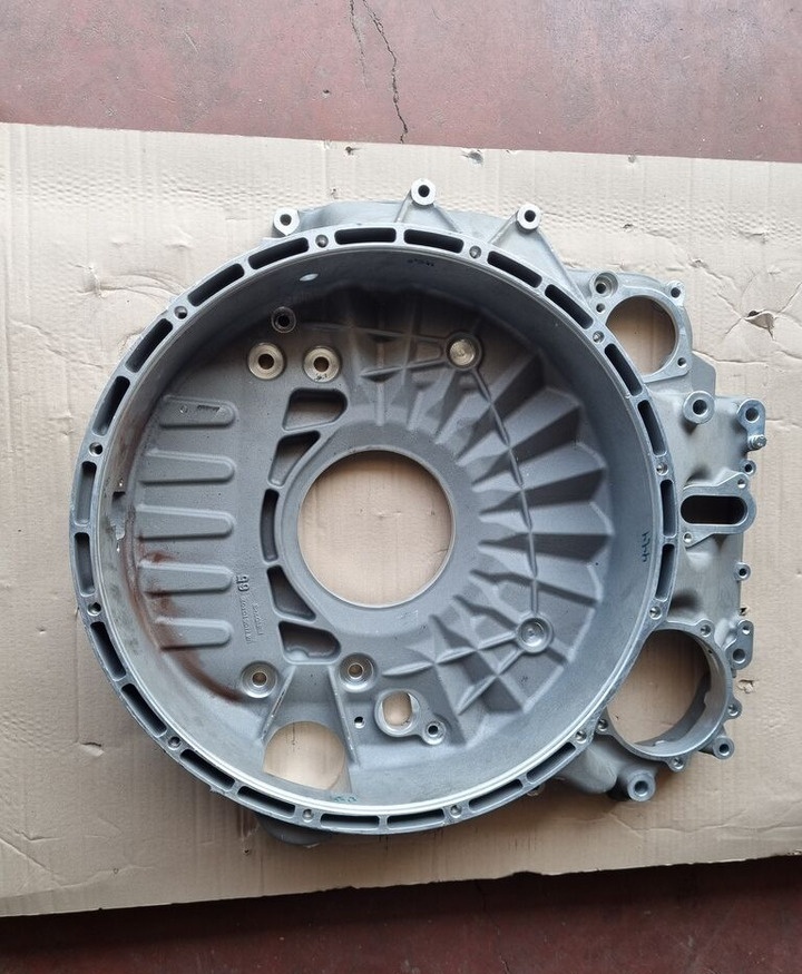 Mercedes-Benz TRANSMISSION HOUSING Mercedes-Benz ACTROS MP4 EURO 6 - Caja de cambios para Camión: foto 3 Mercedes-Benz TRANSMISSION HOUSING Mercedes-Benz ACTROS MP4 EURO 6 - Caja de cambios para Camión: foto 3
