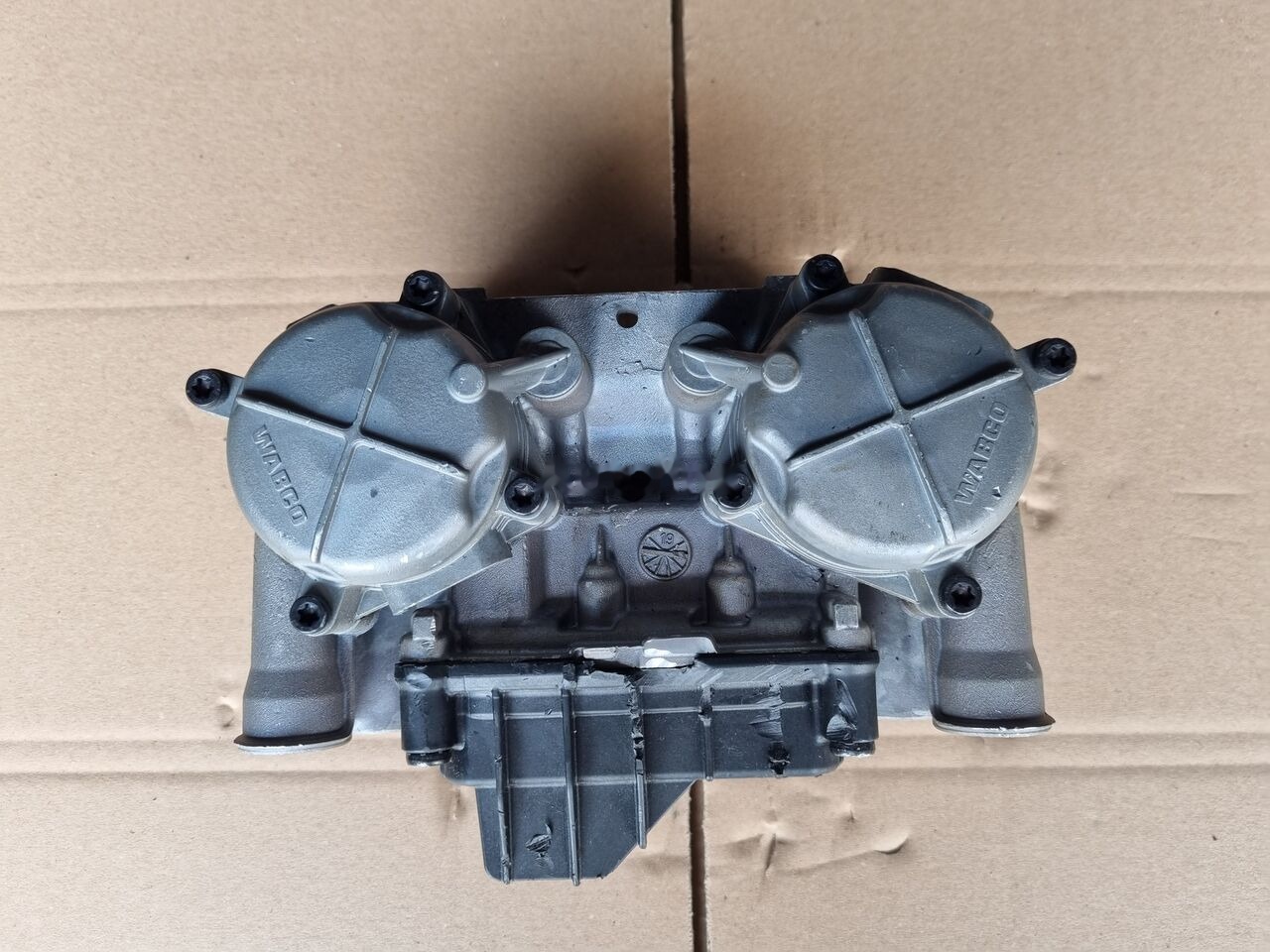 WABCO 4801060050 Mercedes-Benz ACTROS MP4 EURO 6 - Unidad de control para Camión: foto 4 WABCO 4801060050 Mercedes-Benz ACTROS MP4 EURO 6 - Unidad de control para Camión: foto 4